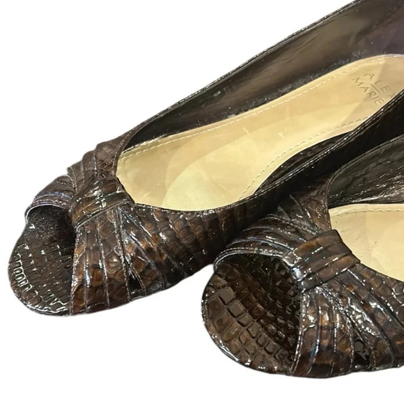 Alex Marie Leather Croc Embossed Open Toe Flats Brown Size 8 - Picture 7 of 9